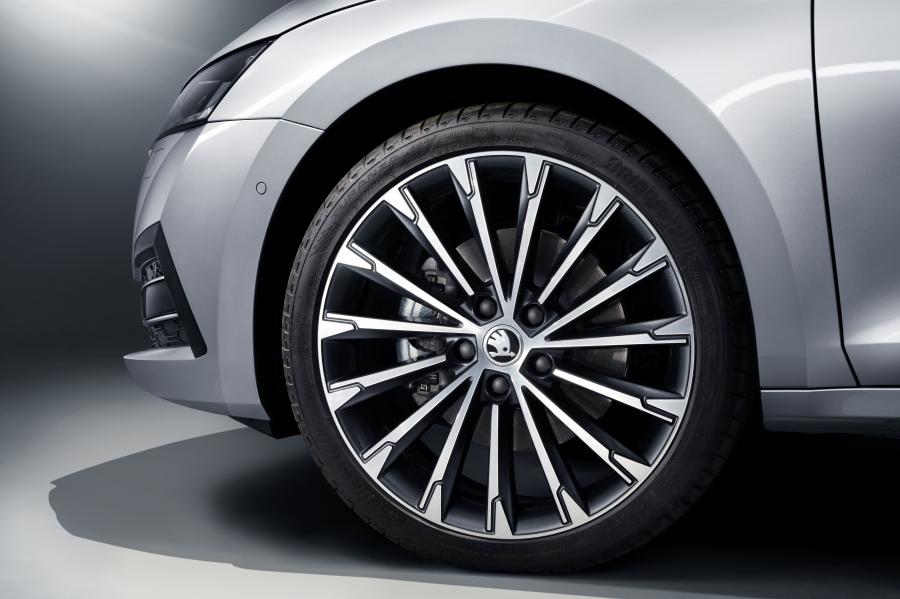 Колеса Skoda Octavia Combi 2020 года  (WW) (фото 17 из 69)